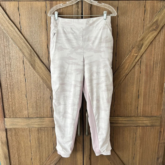 Athleta Brooklyn Lined Jogger | Light Pink Camo | Size 8 - Picture 3 of 11